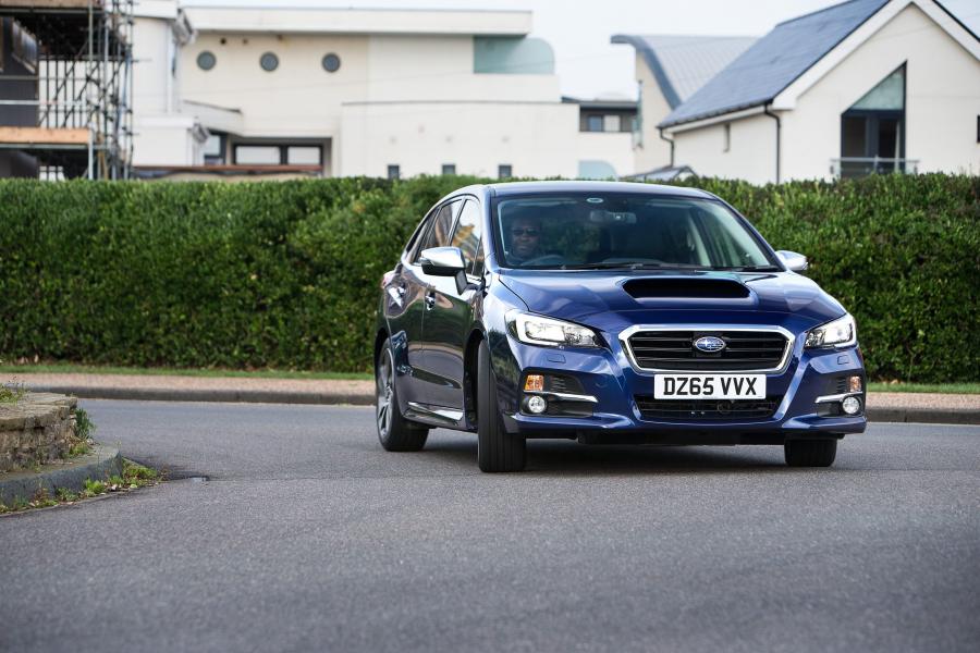  Subaru Levorg 2015 года  (UK) (фото 3 из 31)